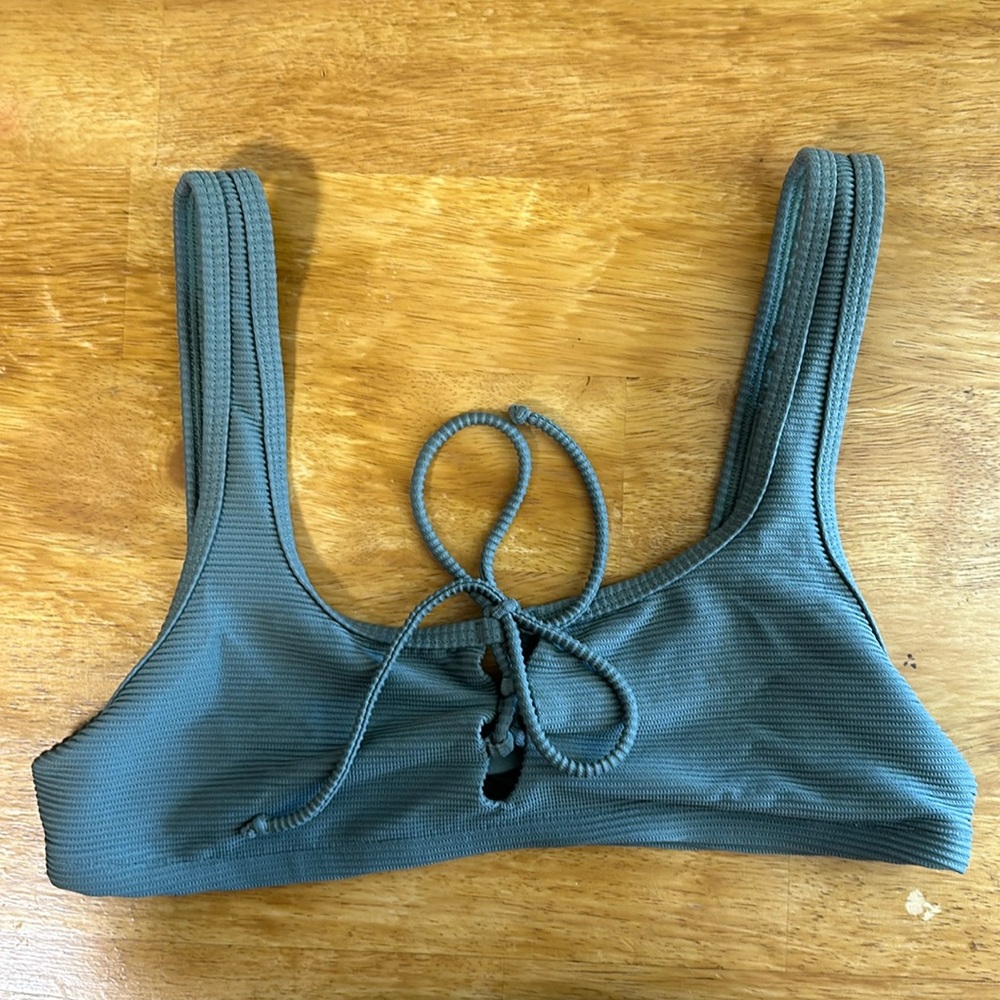 Onia Women’s Swim Top Green M
